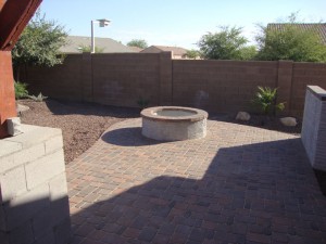 backyard landscape fire pit paver patio