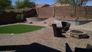 az-backyard-landscape-synthetic-grass-planters
